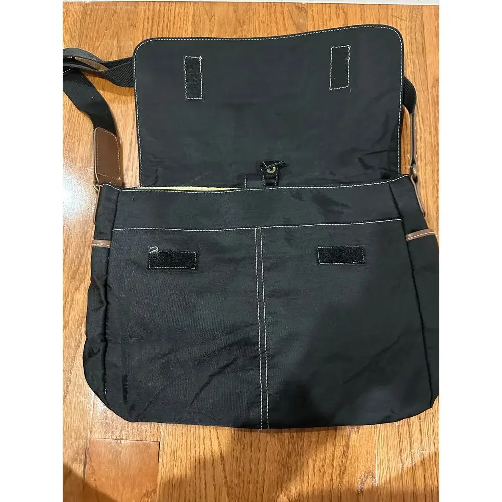 9 West University Vintage Messenger bag - New with out tags Black